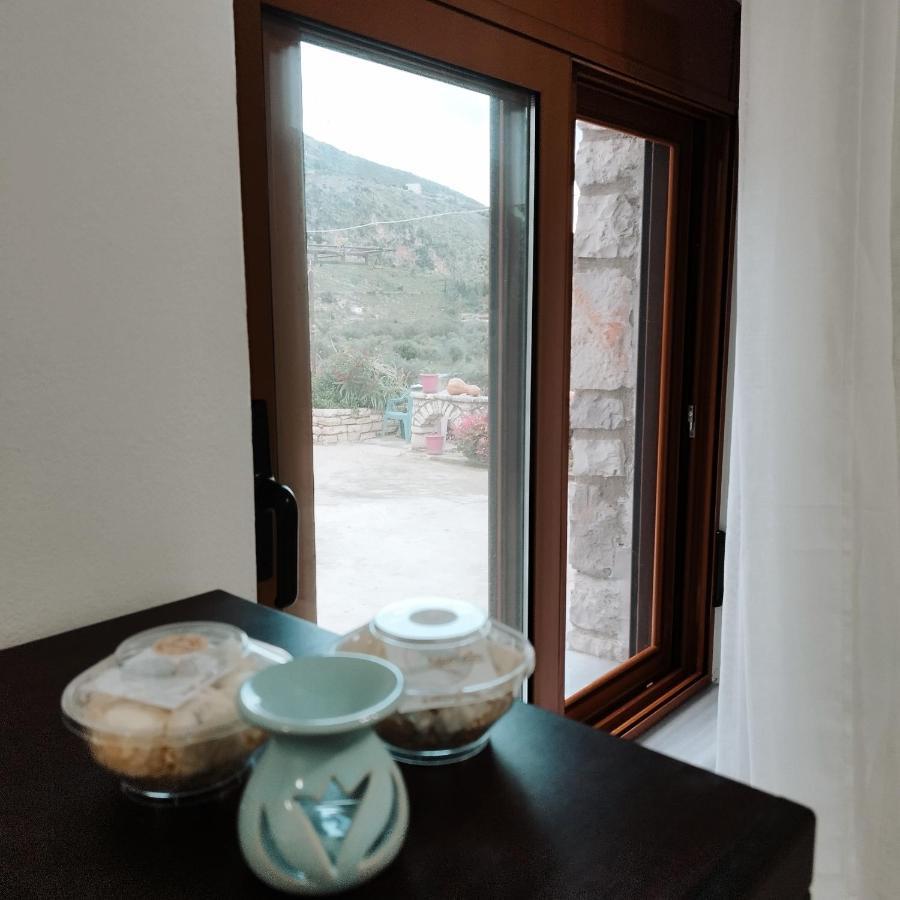 Farmhouse Qeparo Bagian luar foto